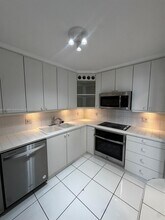 Building Photo - 200 SE 15th Rd