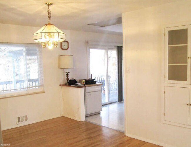 Building Photo - 5 br, 3 bath House - 13408 W 23rd Pl