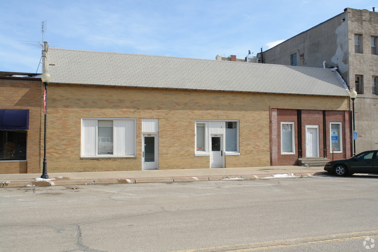 Primary Photo - 512-524 N Broadway St