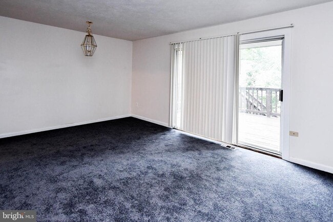 Building Photo - 1827 Grempler Way