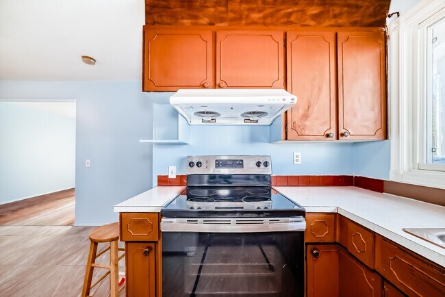 Building Photo - 1451 Pensacola Way SE