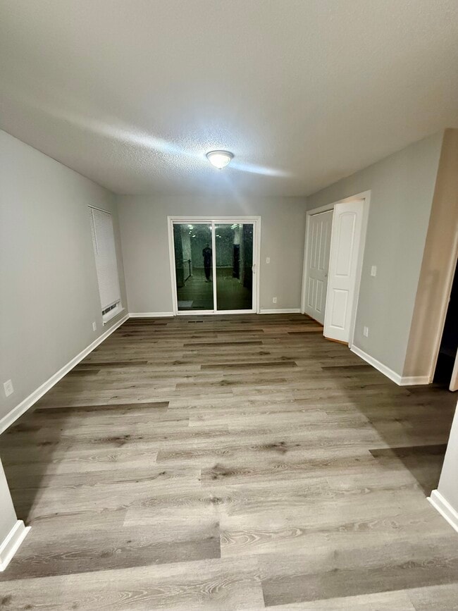 Building Photo - 3158 16th Ave