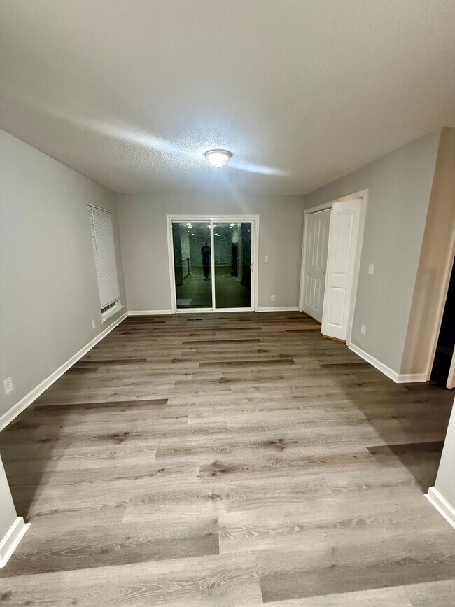 Foto del edificio - 3158 16th Ave