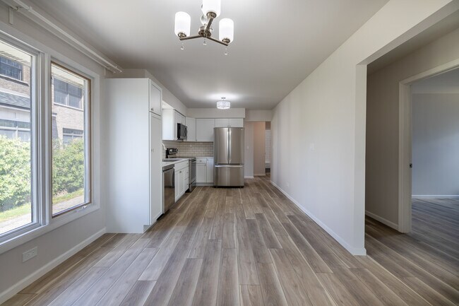 Foto del edificio - 4231 Belle Aire Ln