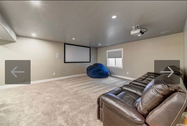 Foto del edificio - 2621 E Clarkstone Dr