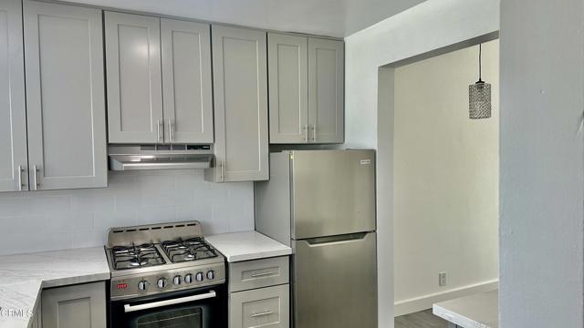 Foto del edificio - 2143 N Windsor Ave