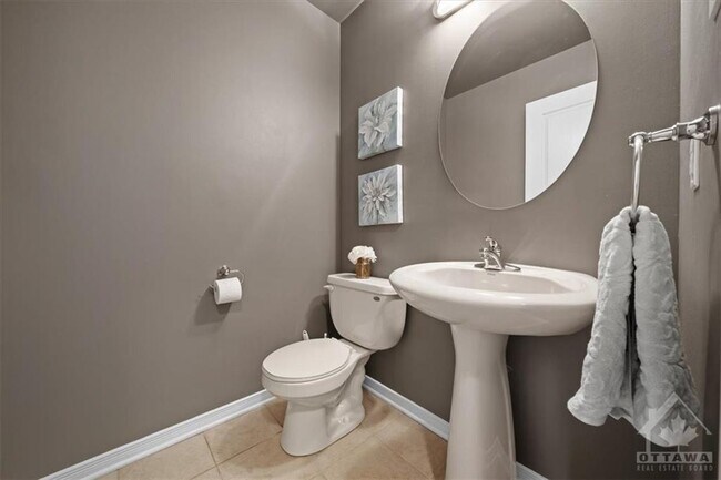 Photo du bâtiment - 3 bedroom 2.5 bathroom townhouse