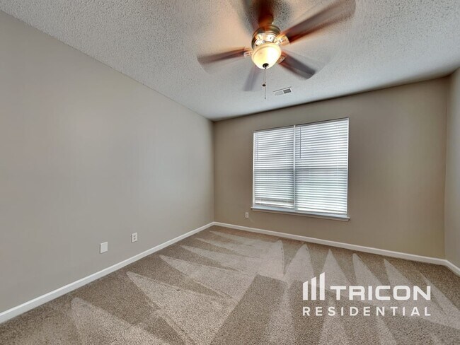 Foto del edificio - 7390 Battlecreek Ln