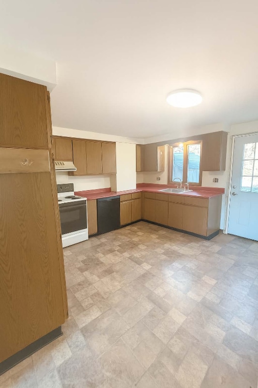 Building Photo - 4 Poland Rd