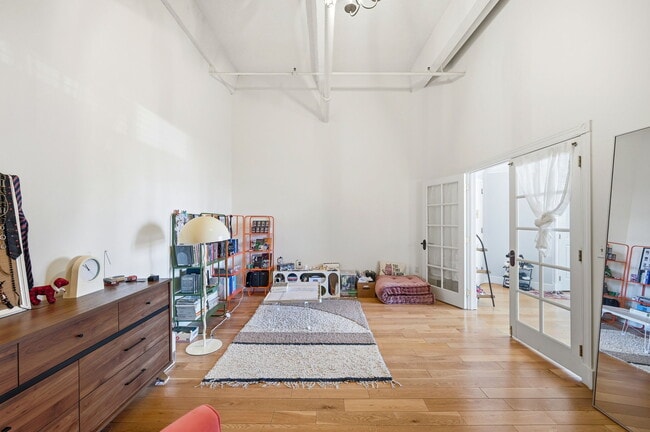 Photo - 300 COMMUNIPAW Ave Apartment