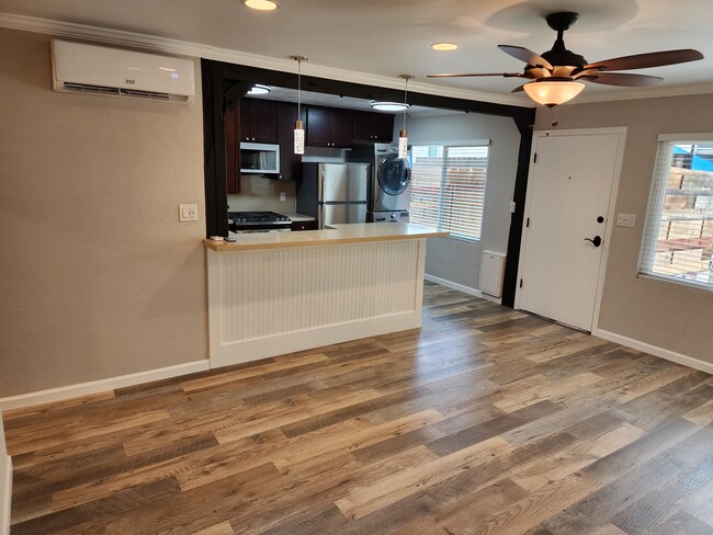 Foto del edificio - 3778 Keating St