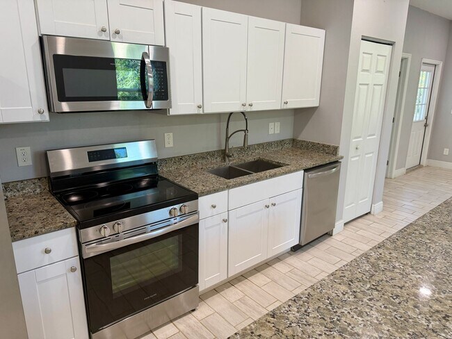 Foto del edificio - 2812 N 75th St