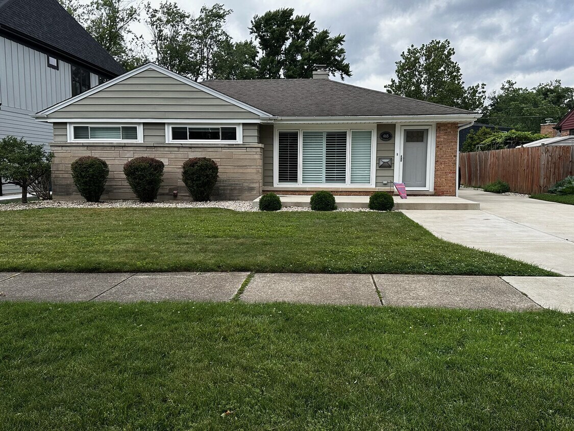 Foto principal - 465 W Fremont Ave