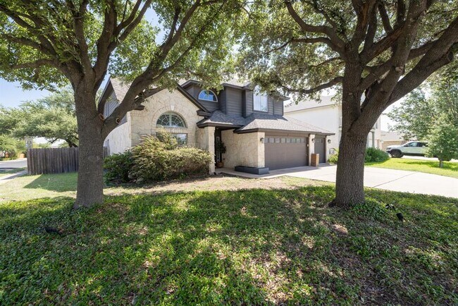 Foto del edificio - 11716 Fletcher Hall Ln