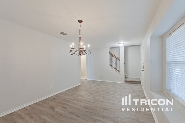 Foto del edificio - 1242 Yukon Dr