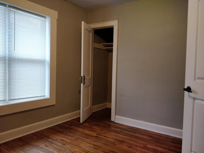 Building Photo - 3 bedroom in Columbus OH 43205