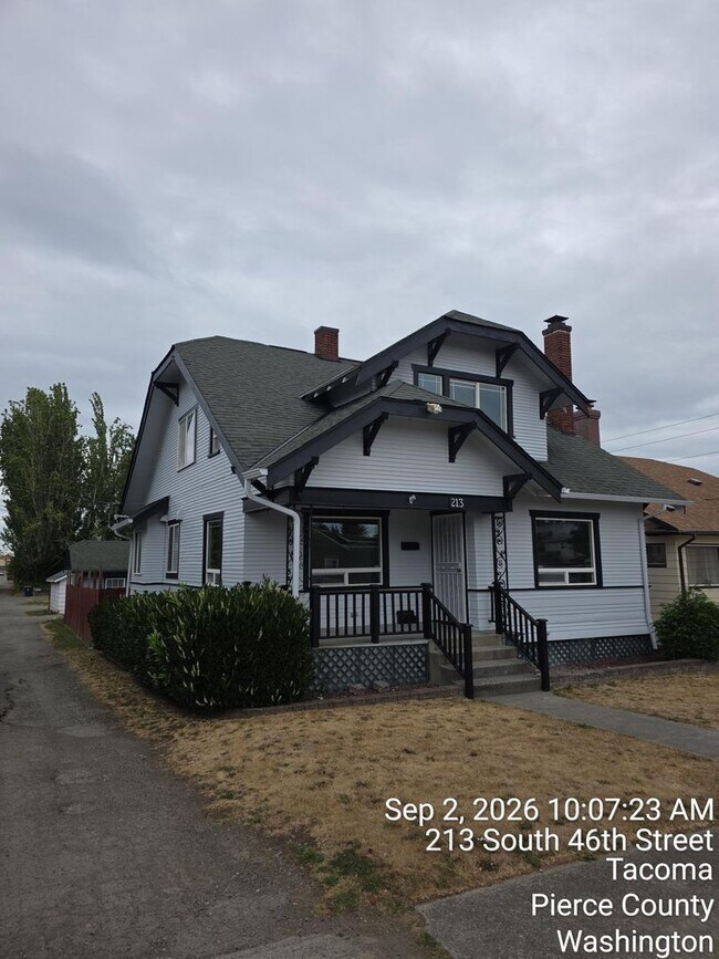 Building Photo - 213 S 46th St