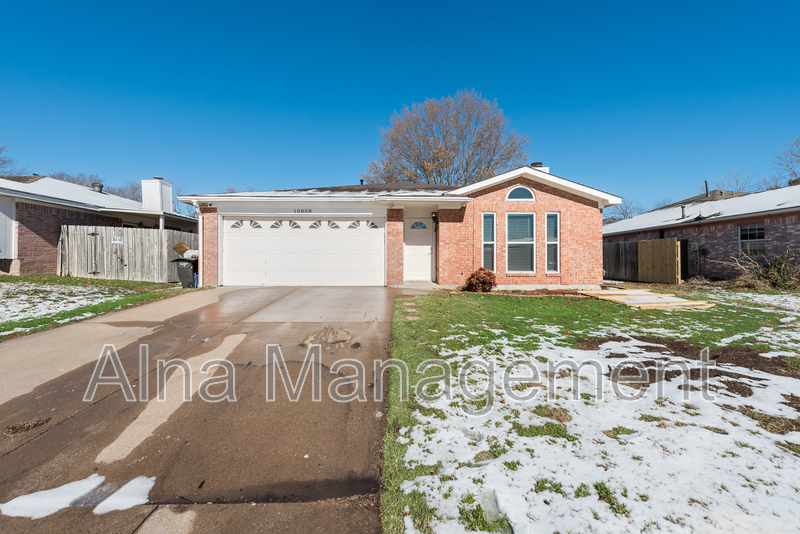 Foto principal - 10808 Ives St