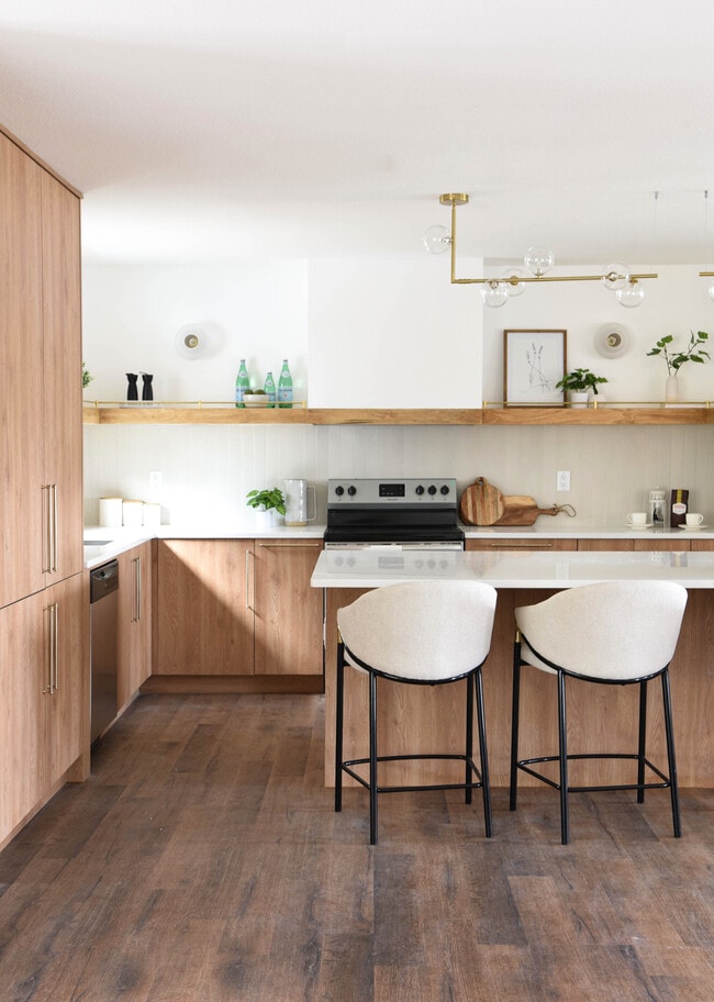 kitchen - 616 Nomad Dr