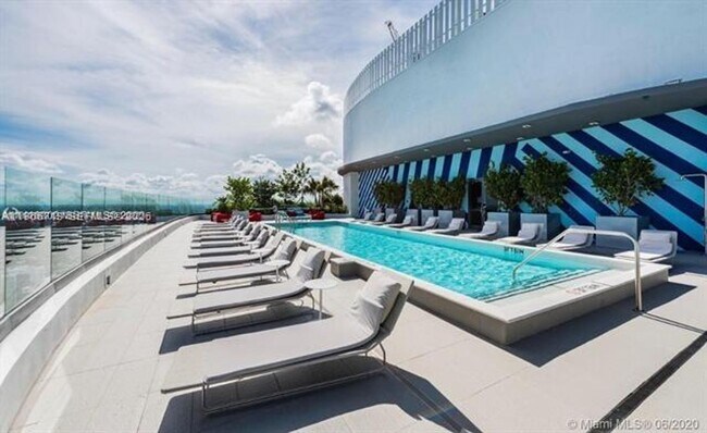 Building Photo - 55 SW 9th St