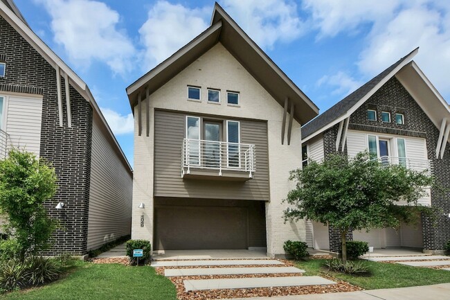 Photo - 1044 Homer St