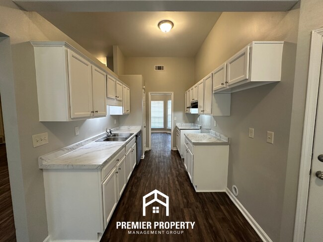 Building Photo - Newly Renovated 3BR Cordova Home | Vaulted Ceilings, Fireplace, 2-Car Garage & Luxury Primary Suite