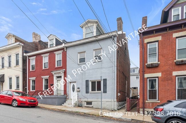 Building Photo - 312 45th St