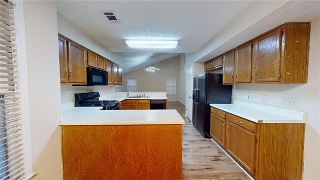 Foto del edificio - 110 Beaverwood Ln