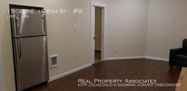 Building Photo - Recently renovated 1 bed unit located in LFP