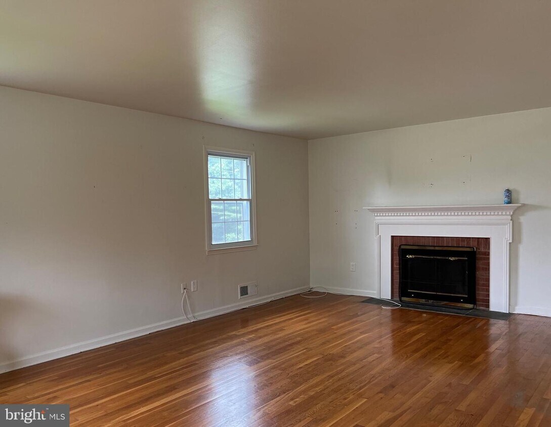 13205 Ewood Ln, Silver Spring, MD 20906 House for Rent in Silver