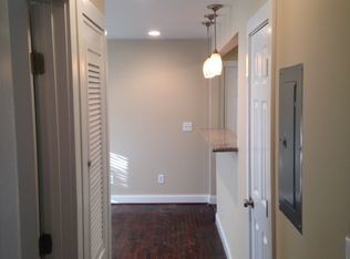 Foto del edificio - 626 Irwin St NE