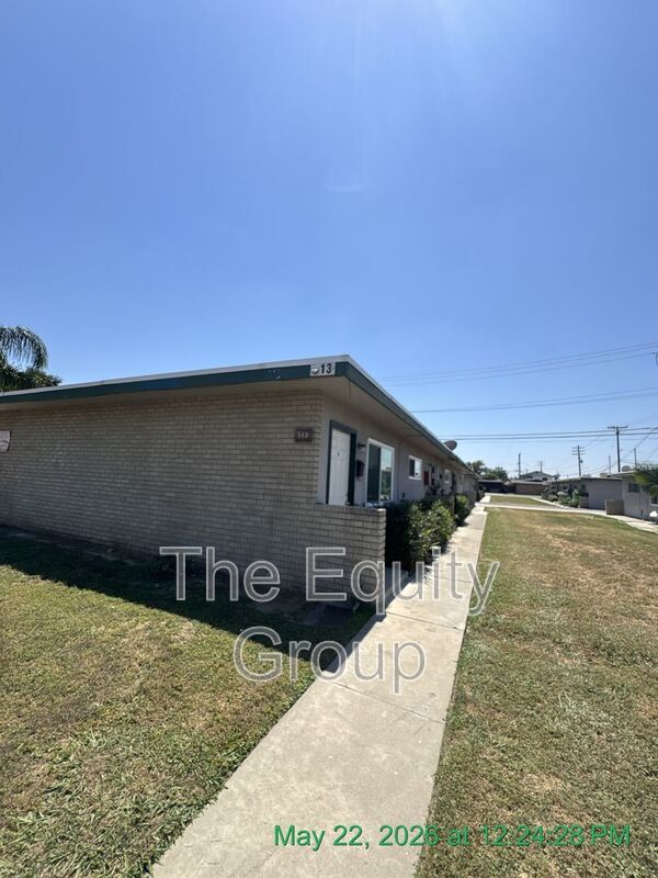 Building Photo - 513 E Myrtle Ave