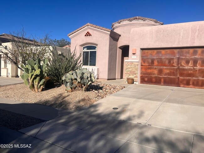 Building Photo - 13451 E Ace High Dr