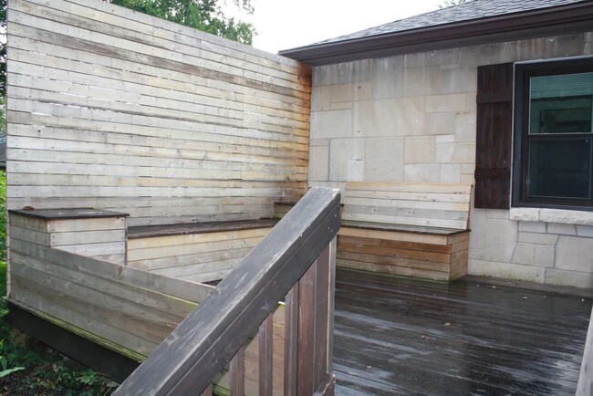 Foto del edificio - 1515 E Maxwell Ln