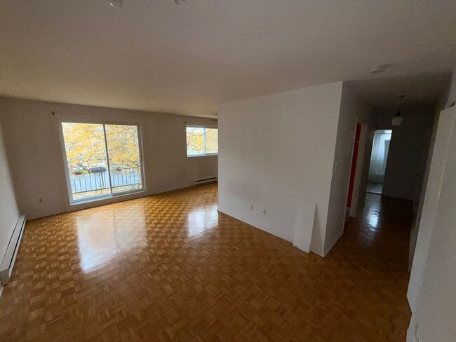 Building Photo - 98 Rue Chénier