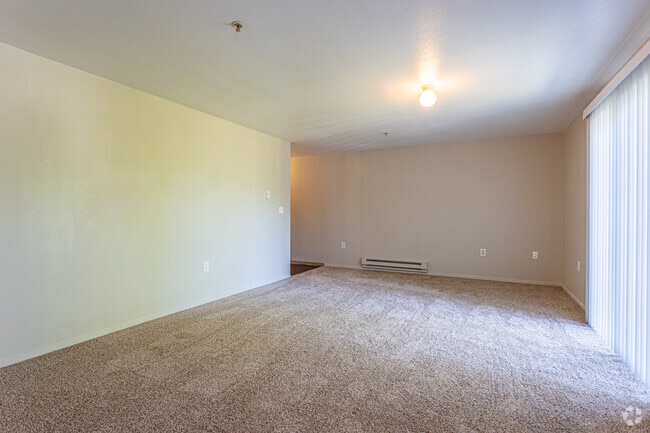 3BR, 2BA - 1143SF - Glenbrooke Apartments