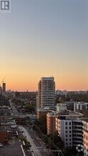 Building Photo - 270-1270 Dufferin St