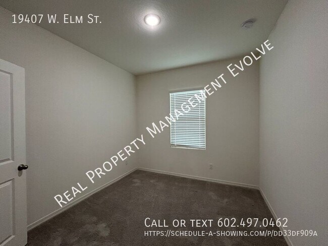 Building Photo - MOVE-IN SPECIAL!! 2 WEEKS FREE RENT IN APRIL!