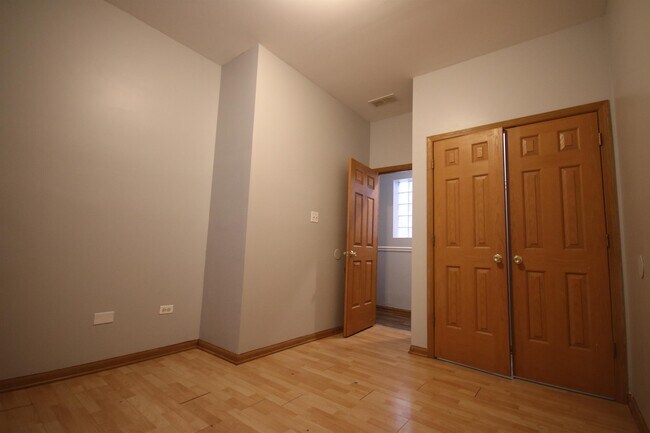 Building Photo - 3138 W Fillmore St