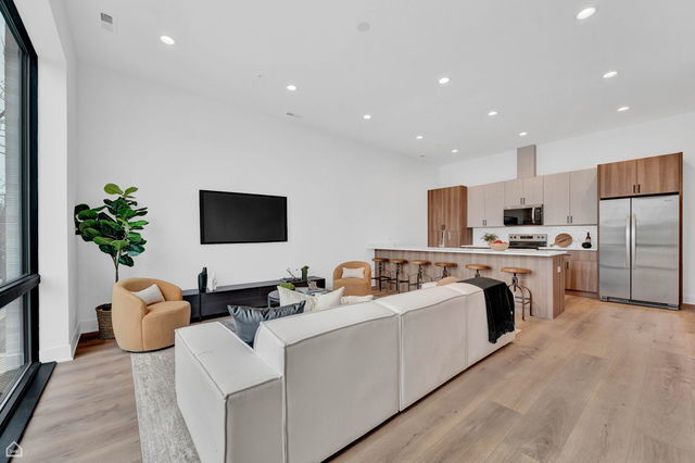 Foto del edificio - 1625 W 13th St