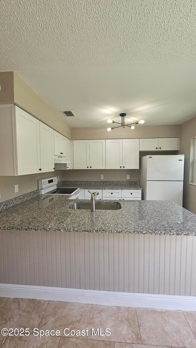 Foto del edificio - 2230 Fallon Blvd NE