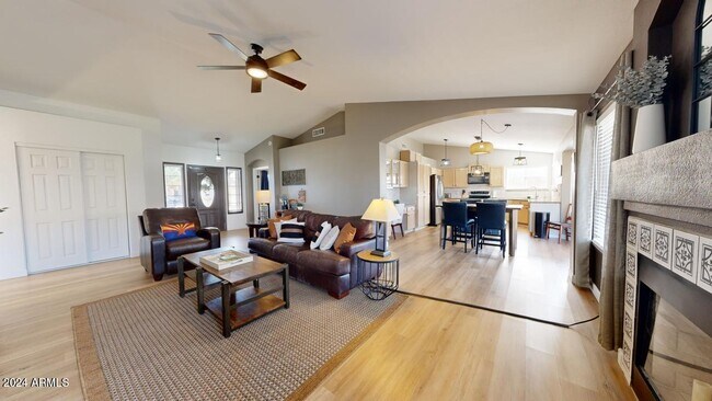 Foto del edificio - 8533 W Colter St