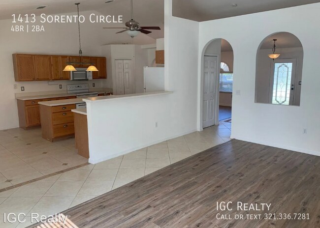 Foto del edificio - Beautiful 4 bedroom 2 bath home in a gated...