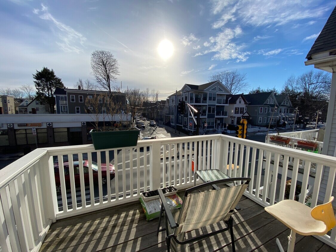 Foto principal - 383 Highland Ave