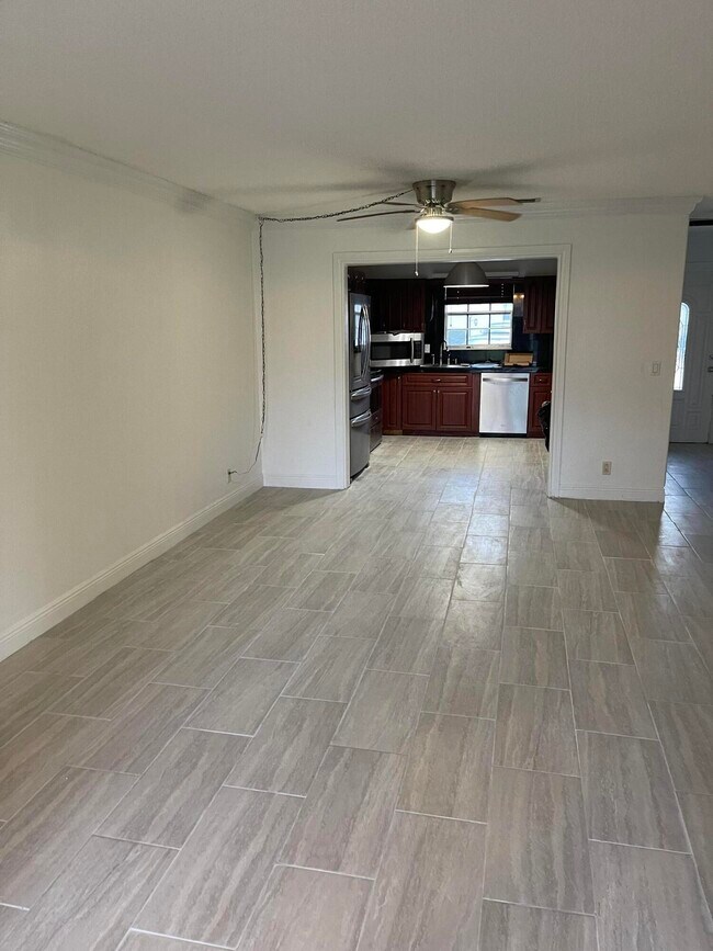 Building Photo - 192 Cape Cod Cir