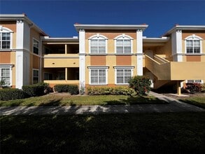 Building Photo - 1000 Villagio Cir