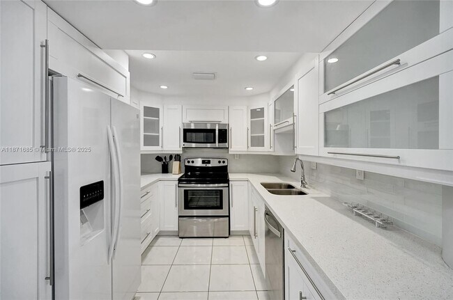 Foto del edificio - 3725 S Ocean Dr