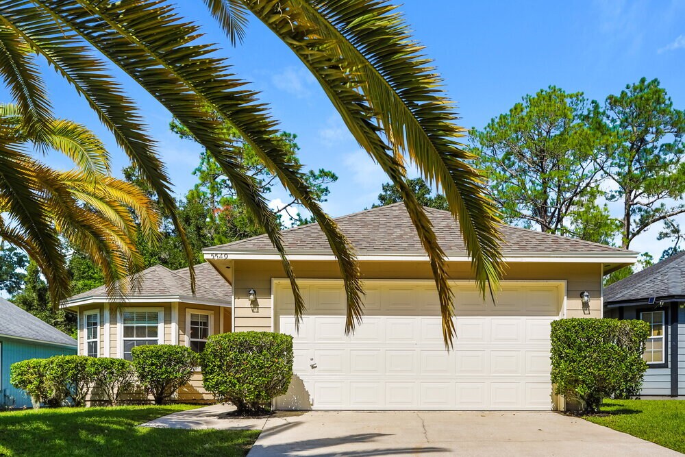 Foto principal - 5549 Oak Crossing Dr