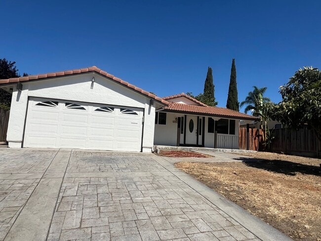 Building Photo - 2888 Whittington Dr