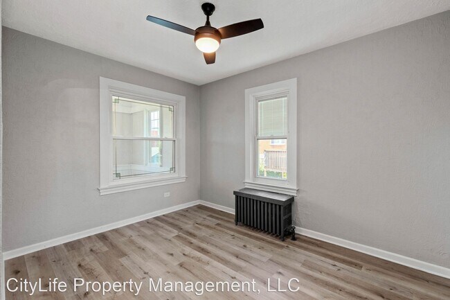 Foto del edificio - 3 br, 1 bath House - 1735 Pennsylvania Ave